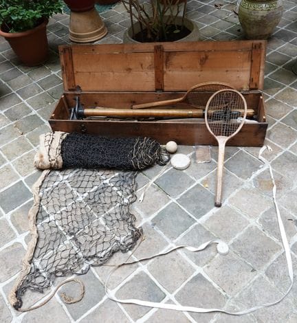 Tennis / Plein air / Matériel ancien
Coffret compl
