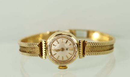 LIP
Reloj de pulsera para mujer, totalmente de oro