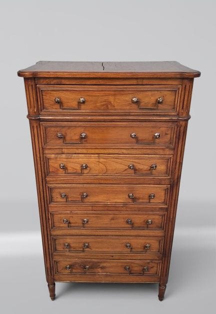 Mahogany and veneer weekly organizer with seven dr
