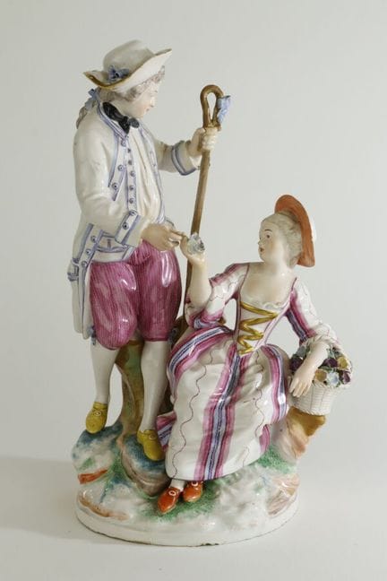 NIDERVILLER, siglo XVIII
«Pareja galante», loza po