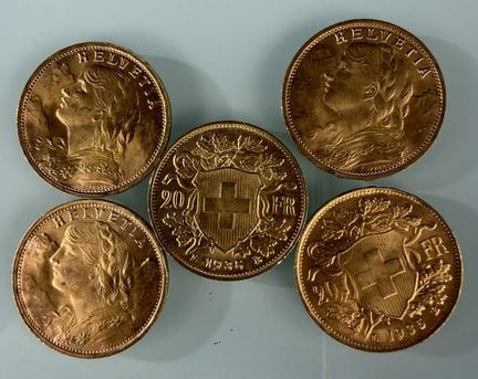 [瑞士]
5枚1935LB年20法郎金币
有磨损
-
该批次存放在银行。参观及领取需预约