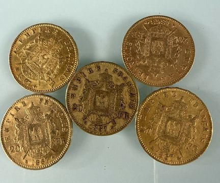 [法国]
5枚1867BB（4枚）和1868A（1枚）年份的拿破仑桂冠头像20法郎金币
有磨损
-
