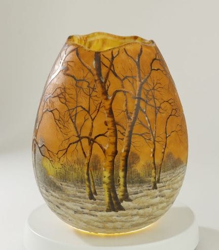 DAUM, Nancy
Pear-shaped vase with a fluted neck, d