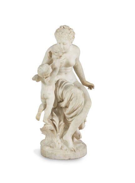 GRUPPO IN MARMO BIANCO
raffigurante Venere e l'Amo