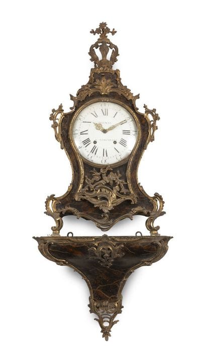 PAINTED WOODEN WALL SCONCE 
with a tortoiseshell-e