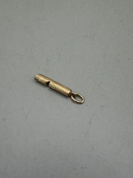 Anhänger mit Pfeife aus 750er Gelbgold, 1,3 g, Län