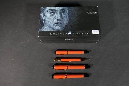 PARKER Four Duofold pens in coral and black, with 