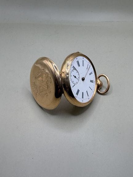 Taschenuhr aus 750er Gelbgold, auf der Rückseite m