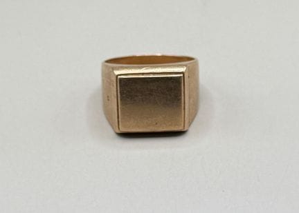 Siegelring aus 750er Gelbgold, quadratische, ungra