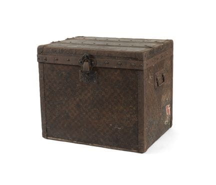 LOUIS VUITTON, 1, rue Scribe, París. Baúl alto de 