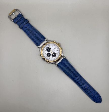SEIKO 计时码表 SQ100
不锈钢表带计时码表，搭载石英机芯（无法正常运行，需进行全面检修，可