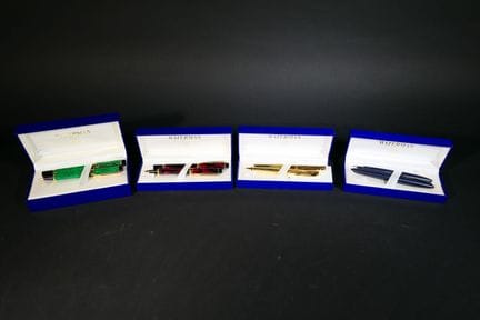WATERMAN Four boxes of two pens each: two gold fou