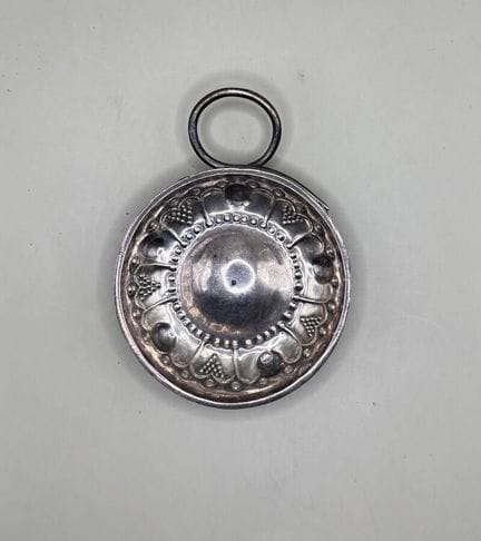Paris 1809–1818
Silberne Tastevin-Schale mit Dekor