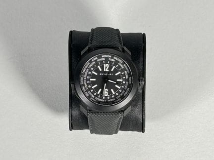 BULGARI
Men's OCTO Roma wristwatch in black steel,