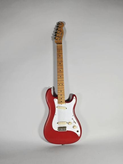 FENDER
Guitare électrique "BULLET" n° E114216 dans