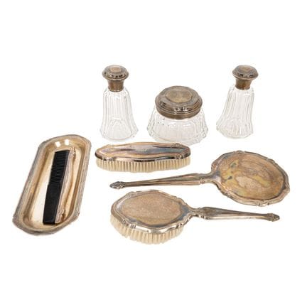 Achtteiliges Toilettenset aus spanischem Silber mi