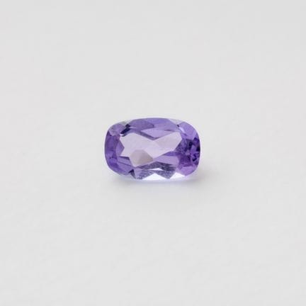 Tanzanite 10 x 6 mm. cushion cut.
Weight: 2.25 ct.