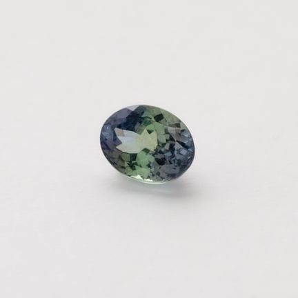 Tanzanite oval cut of 8 x 6 mm.
Weight: 1.84 ct. a