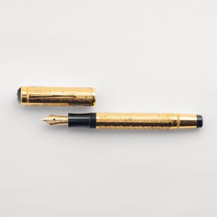 MONTBLANC „Patron of Art 4810 Louis XIV“. Füllfede