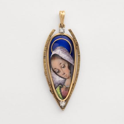 Devotional medal pendant in matte and polished gol