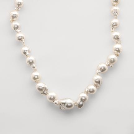 Necklace made of 9–11 mm cultured baroque pearls w