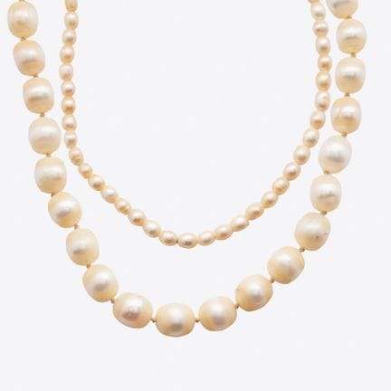Two freshwater cultured pearl necklaces measuring 