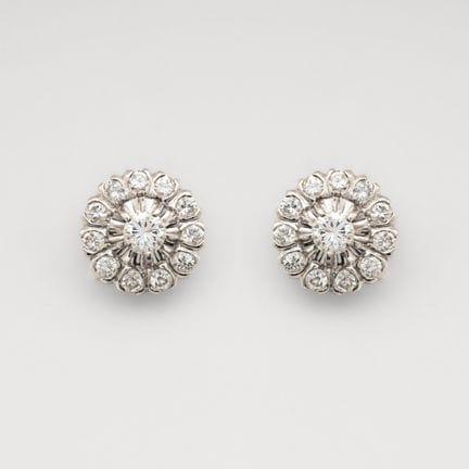 Pendientes rosetón en oro blanco con diamantes tal