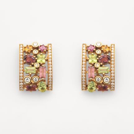 Pendientes diseño rectangular en oro con centro ca