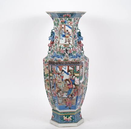 Cina, periodo Guangxu
Grande vaso esagonale a bala