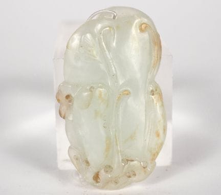 Cina, periodo Jiaqing
Pendente in giada celadon le