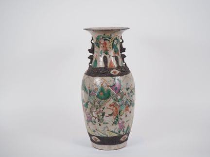 Cina, fine del XIX secolo
Grande vaso a balaustra 