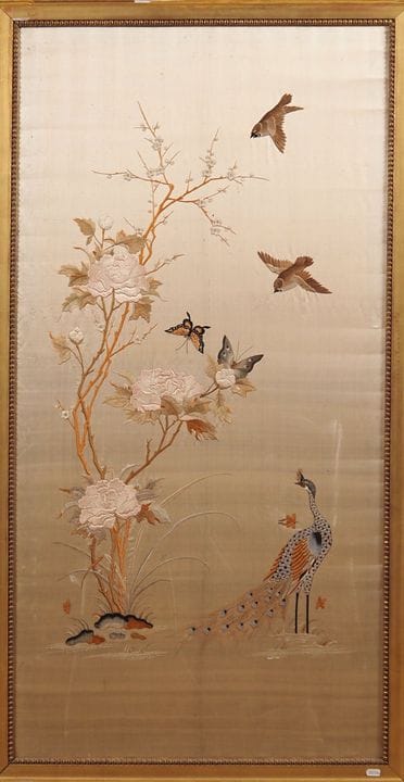 Cina, 1920 circa
Pannello in seta beige, finemente