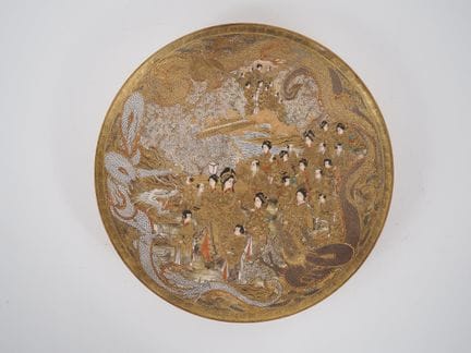 Japon, période Meiji
Plat en faïence de Satsuma, à