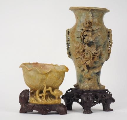 Cina, 1920 circa
Set di due oggetti in steatite co