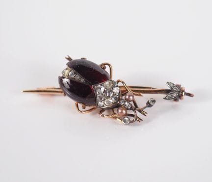 Ravissante broche en forme d'insecte en or jaune 7