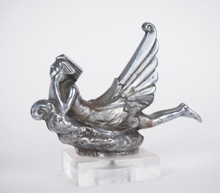 Georges DELPÉRIER (1865–1936).
"Little Hen"
Bronze