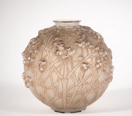 R. LALIQUE.
"Druide" ball vase, known as "Oak Mist