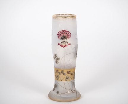 DAUM. 
Single-flower vase in opalescent frosted cr