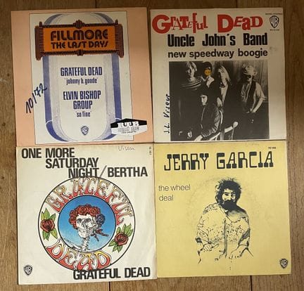 流行音乐
四张45转唱片——Grateful Dead &amp; Co
VG至VG+；VG+至EX