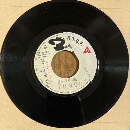 歌曲
一张45转试压唱片——雅克·布雷尔《Ces Gens là》，1965年
VG