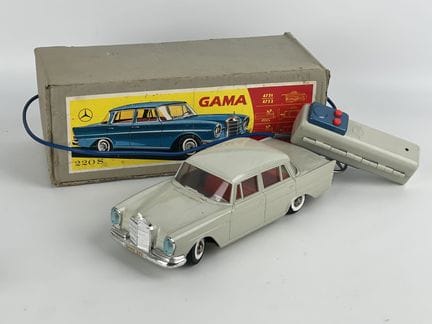 GAMA : VOITURE FILOGUIDEE ELECTRIQUE en plastique 