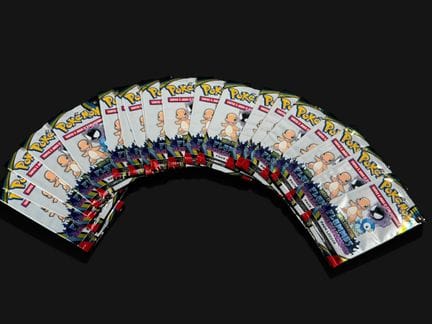 POKÉMON. Set da 20 pacchetti da collezione "Fiamme