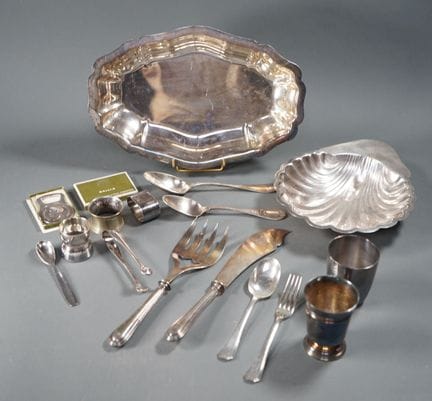 CHRISTOFLE: set composto da vassoio polilobato (L.