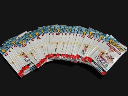 POKÉMON. Set da 30 pacchetti da collezione "Corona