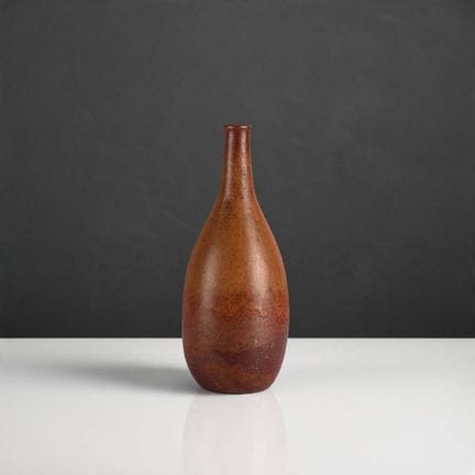 SAN FILIBERTO
Vaso a forma di bottiglia in gres pi