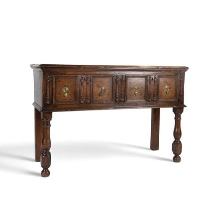 Console en chêne mouluré et sculpté, ouvre à deux 