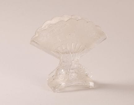 BACCARAT - Début du XIXème s.
Coupe éventail en cr