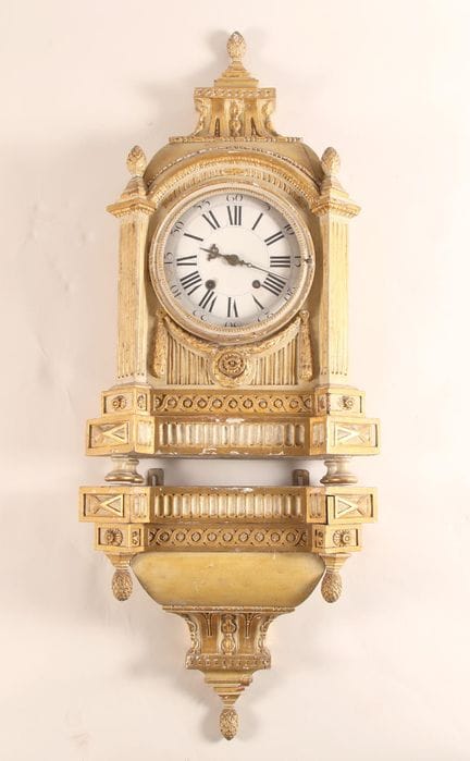 Grand cartel d’applique sur cul de lampe en bois r
