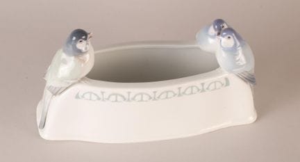 DANEMARK - Manufacture MO 
Vide poche en forme de 