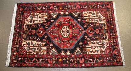 IRAN - Style Hamadam 
Tapis en laine et coton noué